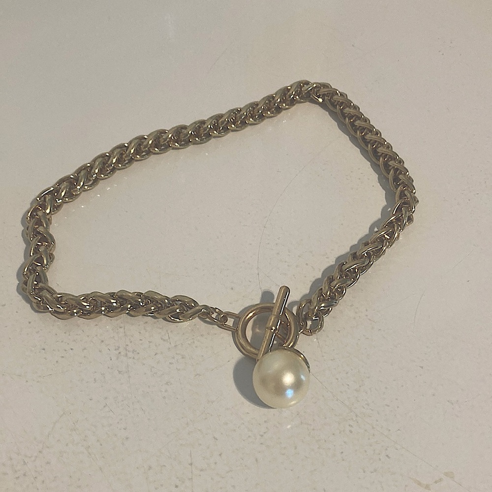 Ladies necklace/choker